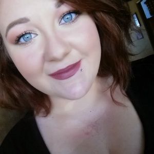 Meet your Posher, Corie